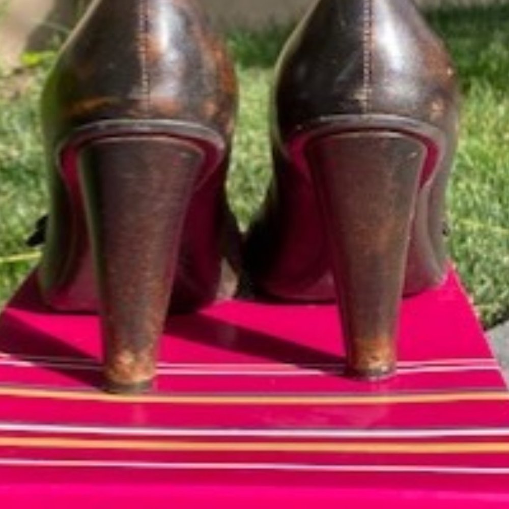 BCBG Pumps - Picture 5 of 6